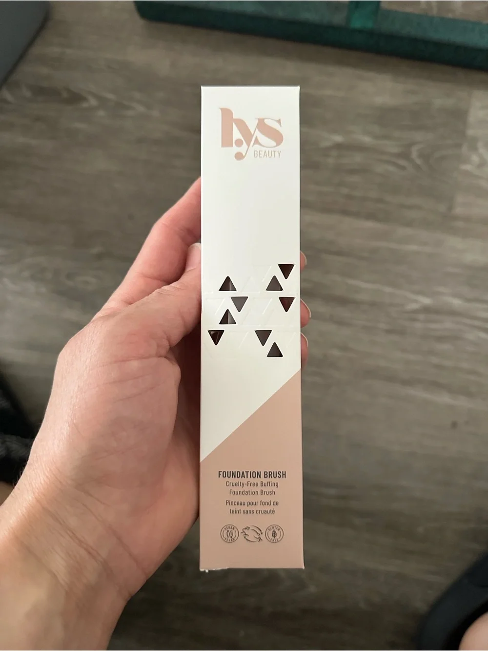 LYS Buffing Foundation Brush